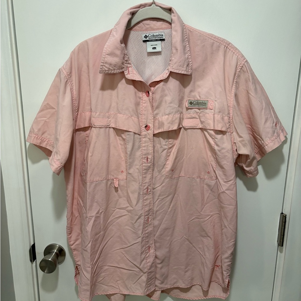 Columbia PFG women’s size: L